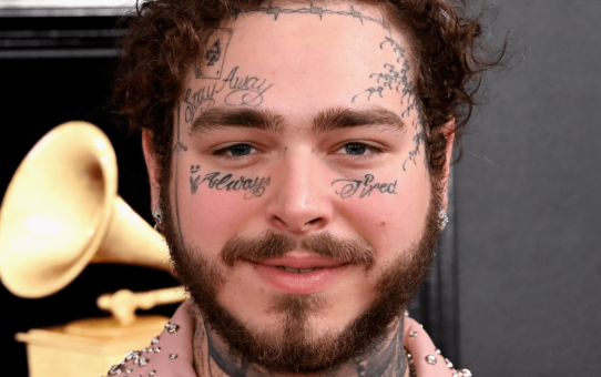 <a href="https://www.tmz.com/2022/09/18/post-malone-falls-onstage-concert-medics/"><strong>POST MALONE</strong><strong>TAKES TERRIBLE FALL ONSTAGE …</strong><strong>Medics Help Him Off, Fans Confused</strong></a>